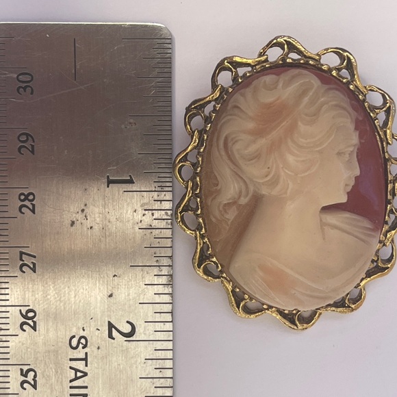 Antique cameo brooch pin vintage gold red porcelain - Picture 5 of 8